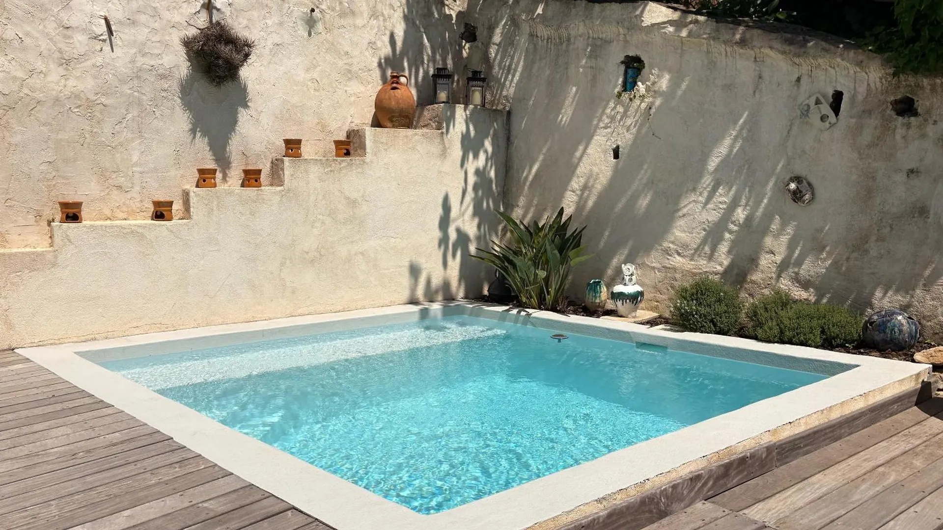 Charmante Maison De Village Avec Petite Piscine Privee Le Cannet 0*,  Francja